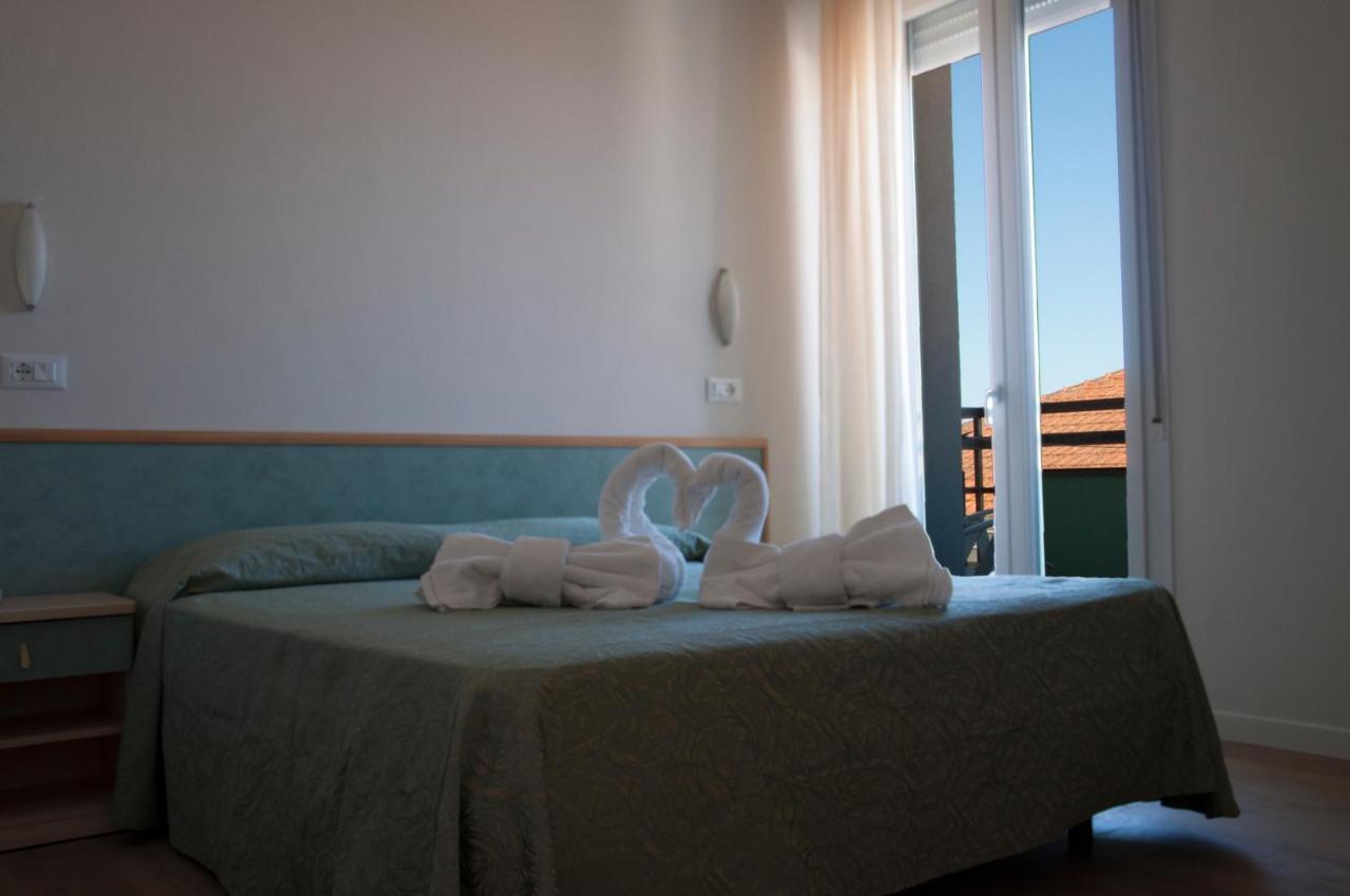 Hotel Ondina E Milazzo Cervia Zewnętrze zdjęcie