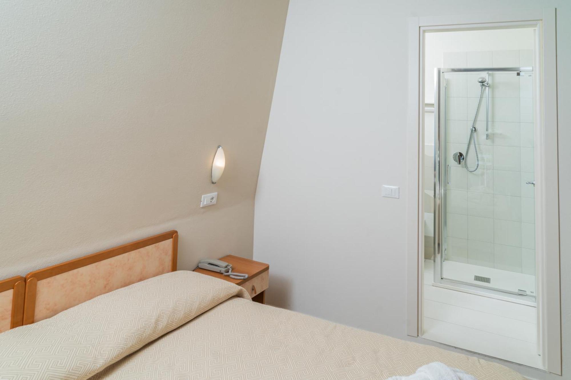 Hotel Ondina E Milazzo Cervia Zewnętrze zdjęcie