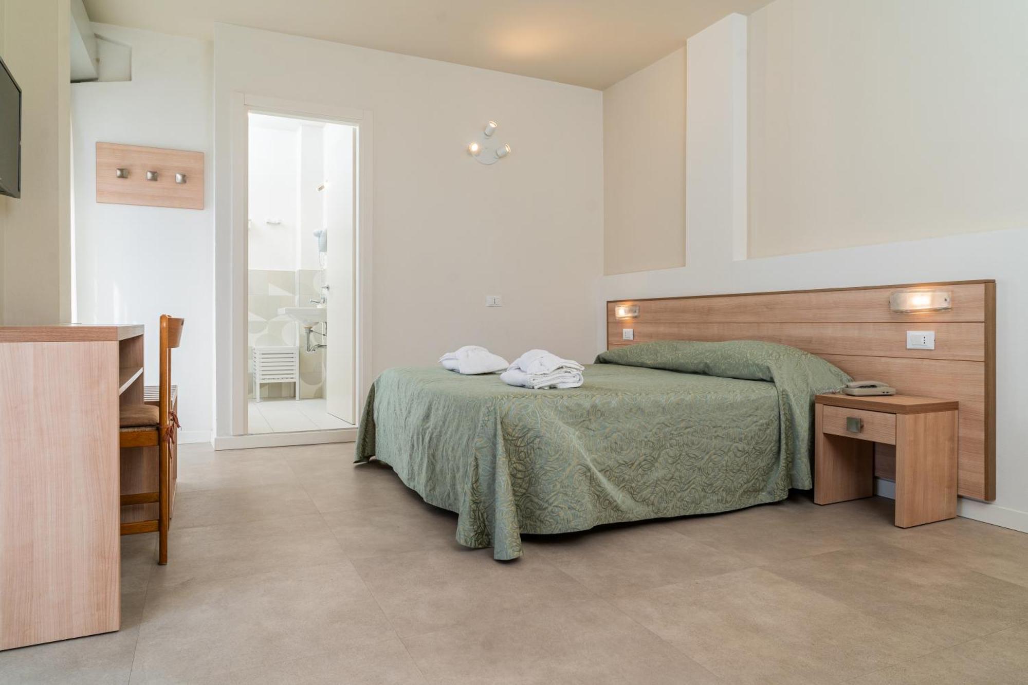 Hotel Ondina E Milazzo Cervia Zewnętrze zdjęcie