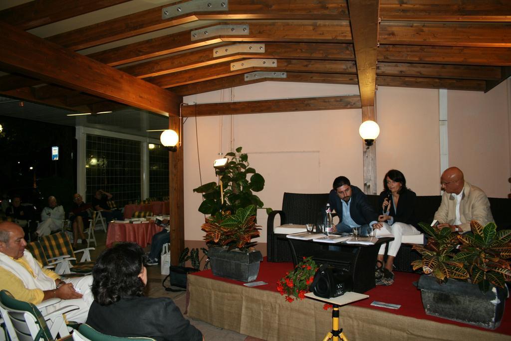 Hotel Ondina E Milazzo Cervia Zewnętrze zdjęcie