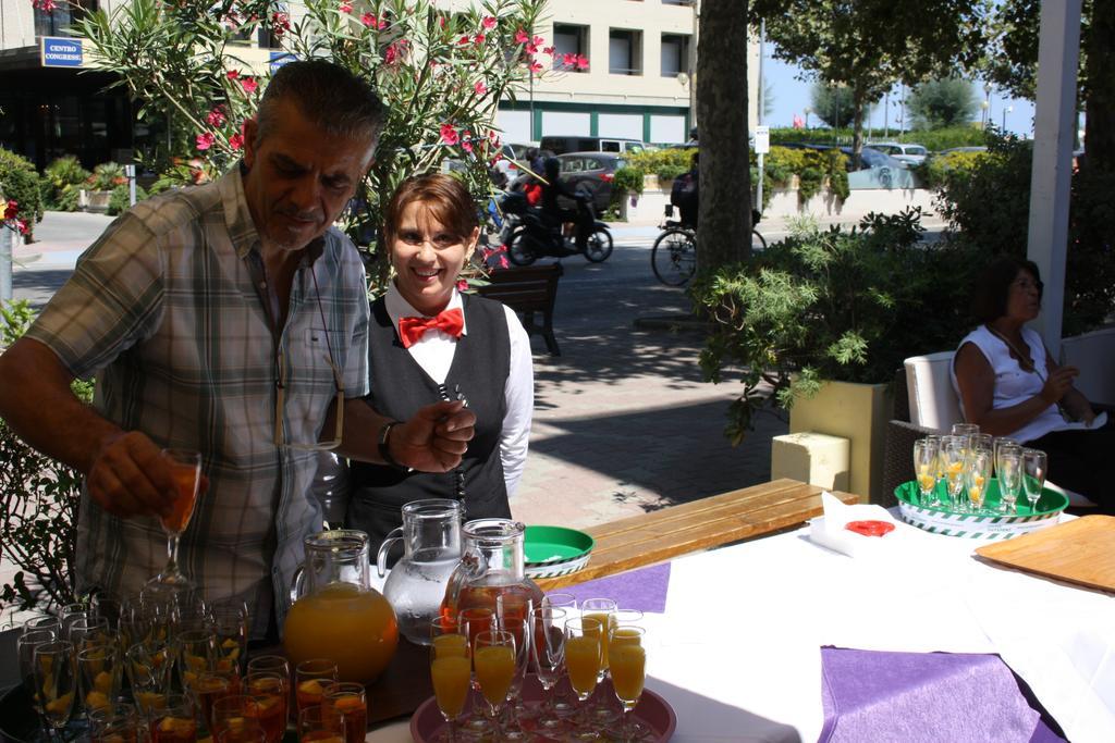 Hotel Ondina E Milazzo Cervia Zewnętrze zdjęcie