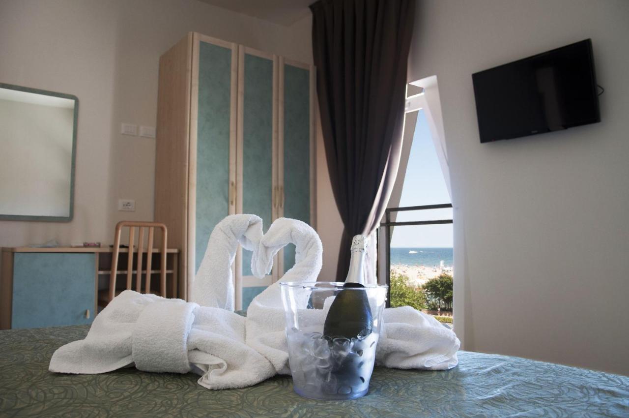 Hotel Ondina E Milazzo Cervia Zewnętrze zdjęcie